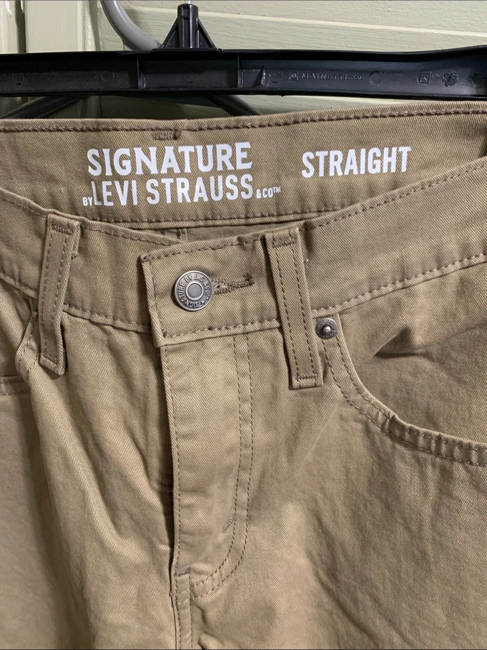 Levis shade brown